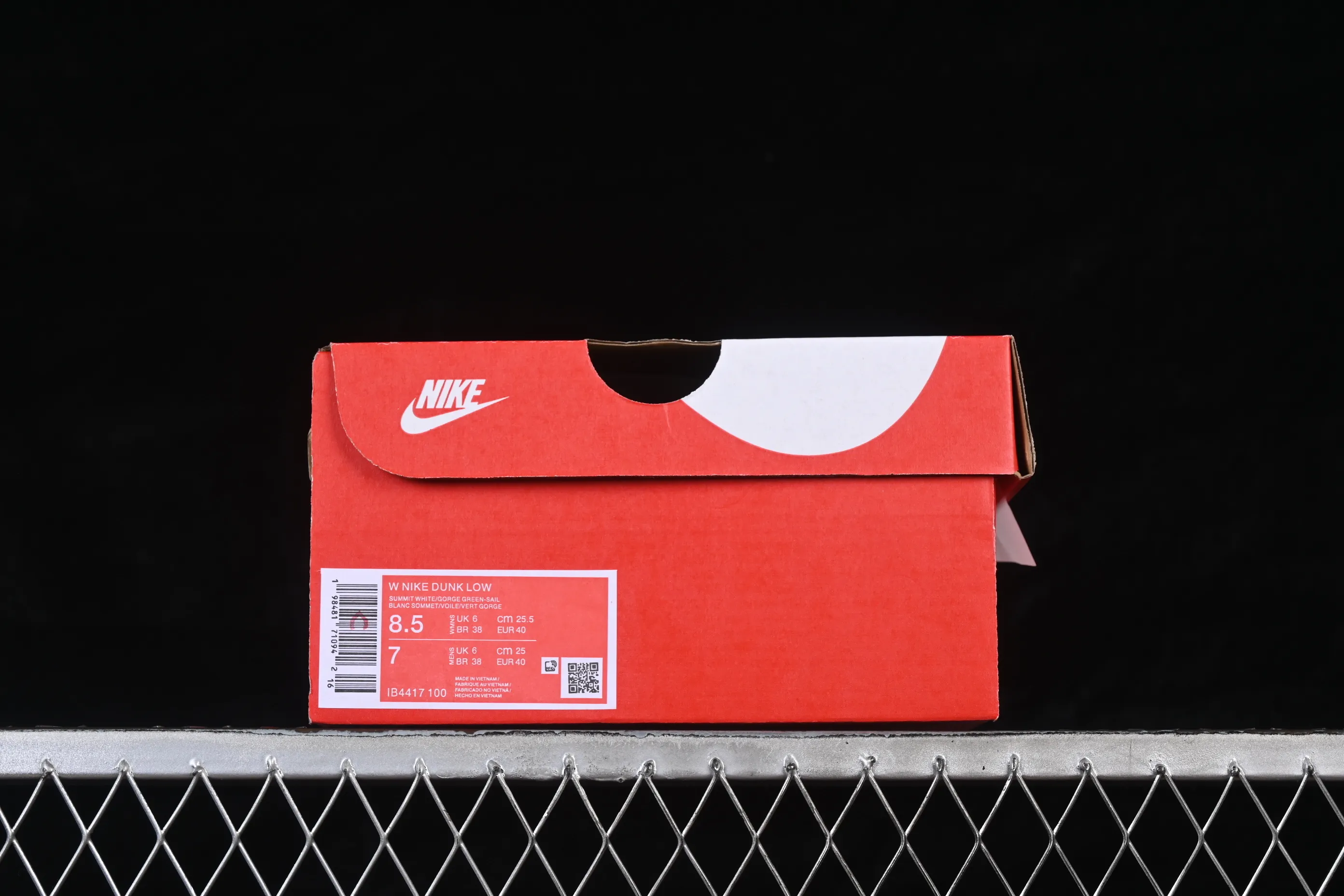 All Categories Nk SB Dunk Series Nk SB Dunk Low Low-top sneakers Nike SB Dunk Low Year of the Horse White Green Low-top casual sneakers IB4417-100